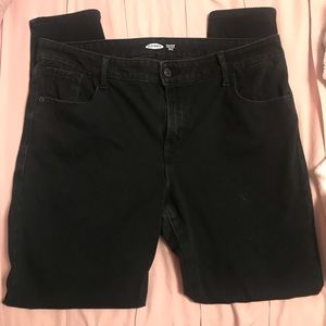 🌸2/$15🌸 Old Navy skinny black jeans